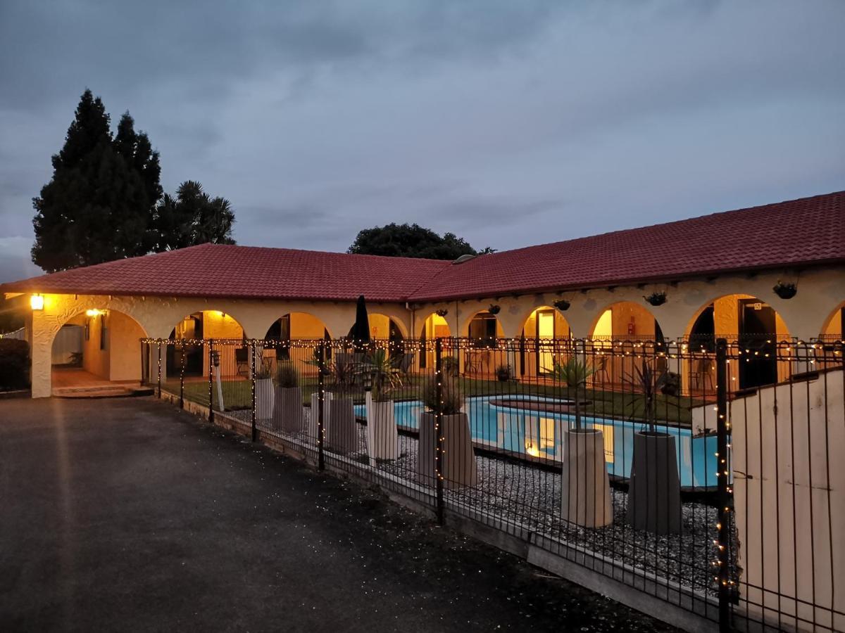 Captains Quarters Motor Inn Cambridge Buitenkant foto