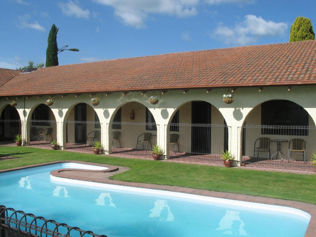 Captains Quarters Motor Inn Cambridge Buitenkant foto