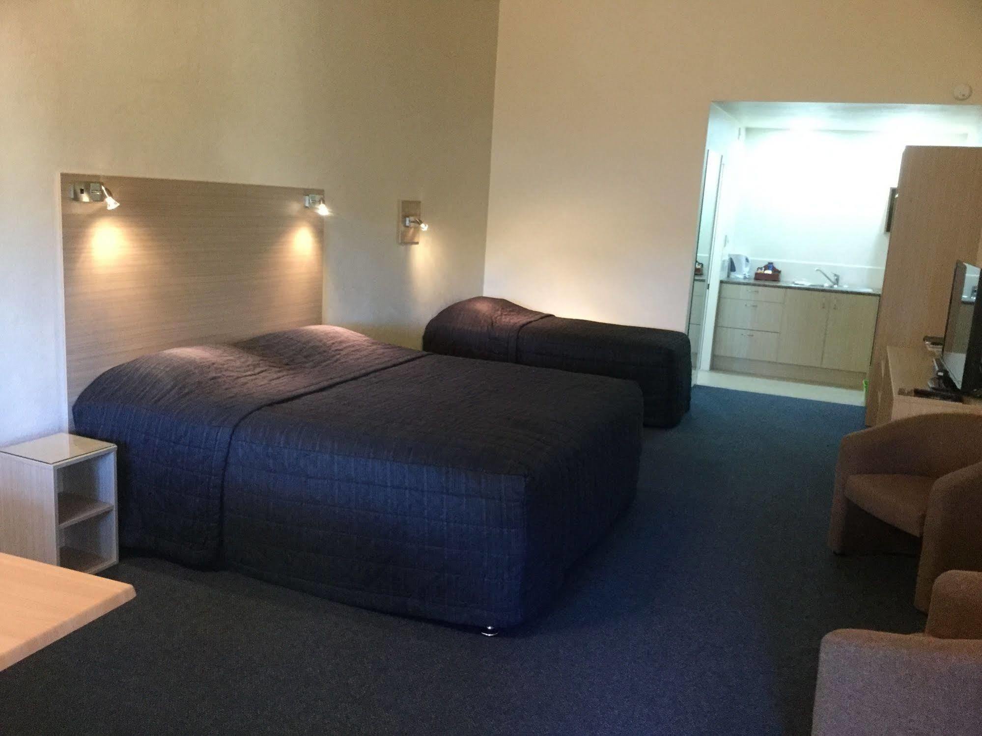 Captains Quarters Motor Inn Cambridge Buitenkant foto